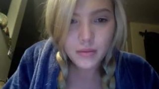 Blonde teen on cam - thesexycamgirls.com